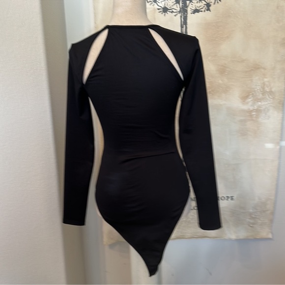 H&M black ribbed long sleeve cutout bodysuit - Picture 4 of 4